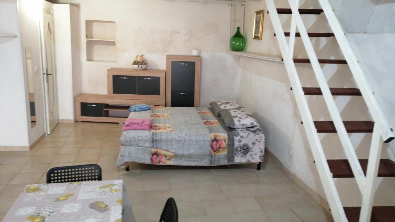 Casa Vacanze Battista 46 Grottaglie Eksteriør billede